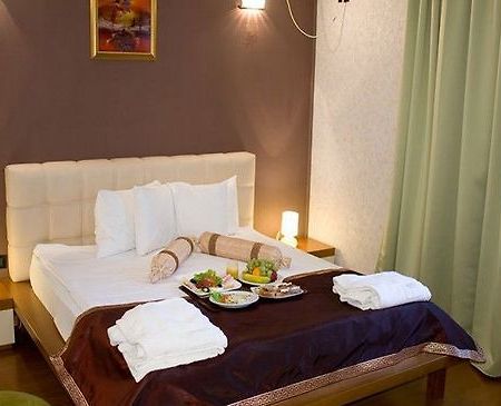 Phoenicia Apartments Baneasa Airport Bukarest Szoba fotó