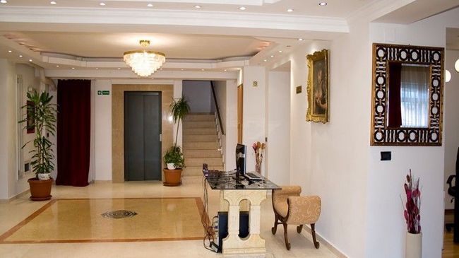 Phoenicia Apartments Baneasa Airport Bukarest Beltér fotó
